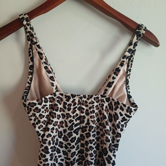 Shape & Style Aqua Green Shaping Swimsuit Size 6 Leopard Print Ruched One Piece - Picture 10 of 12